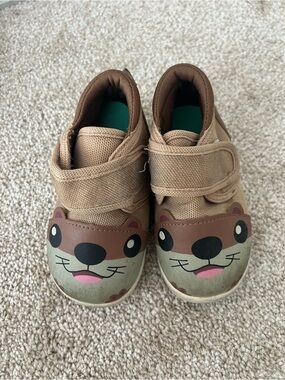 Ikiki Kids Brown Animal Face Velcro Sneakers with Squeaky Sounds